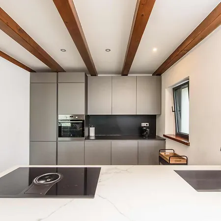 Acero Rosso - Privacy, Relax, Mountain View Apartment Aosta